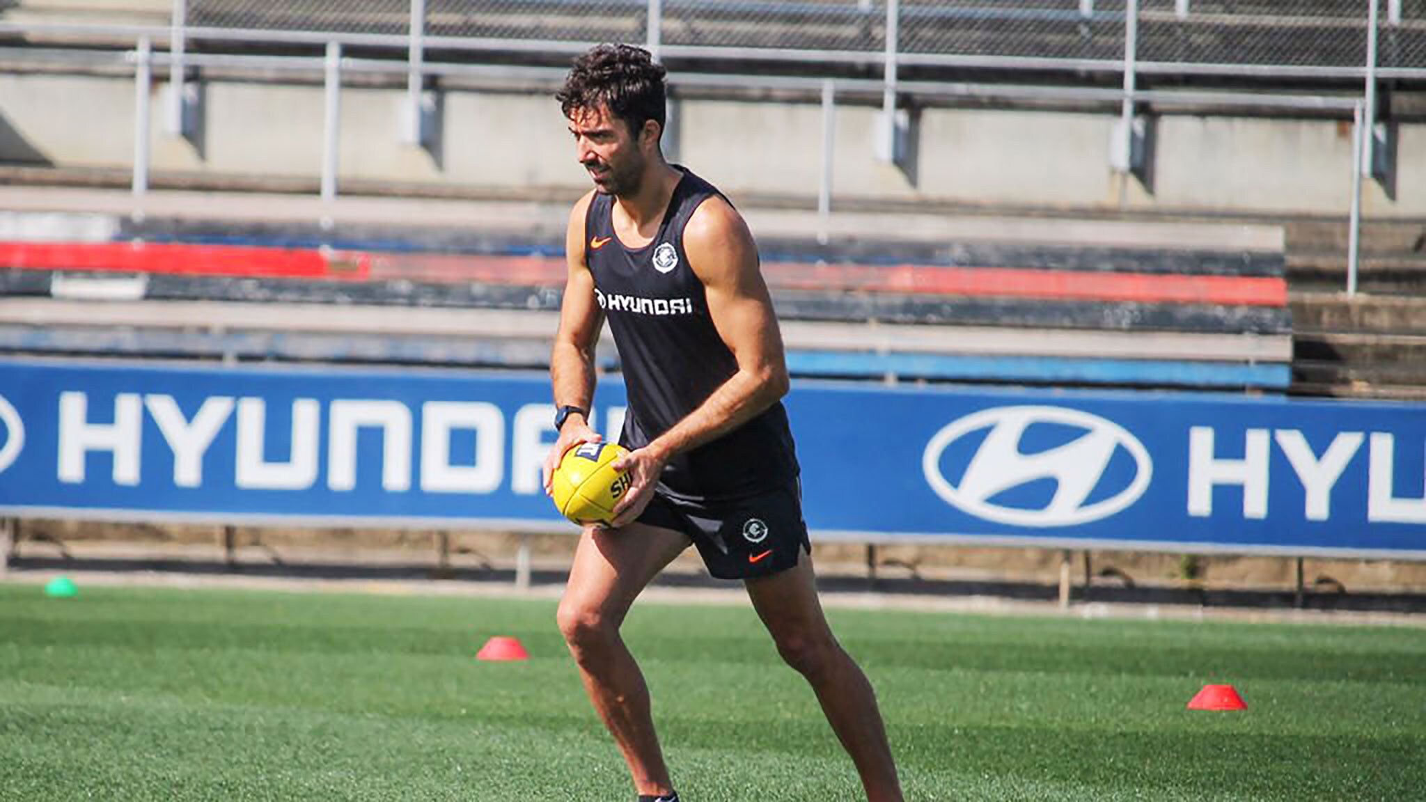 simmothumb071118.jpg Kade Simpson has reported early for his 17th season with Carlton. Picture: @CarltonFC - AFL,Kade Simpson,Carlton Blues,Sam Docherty